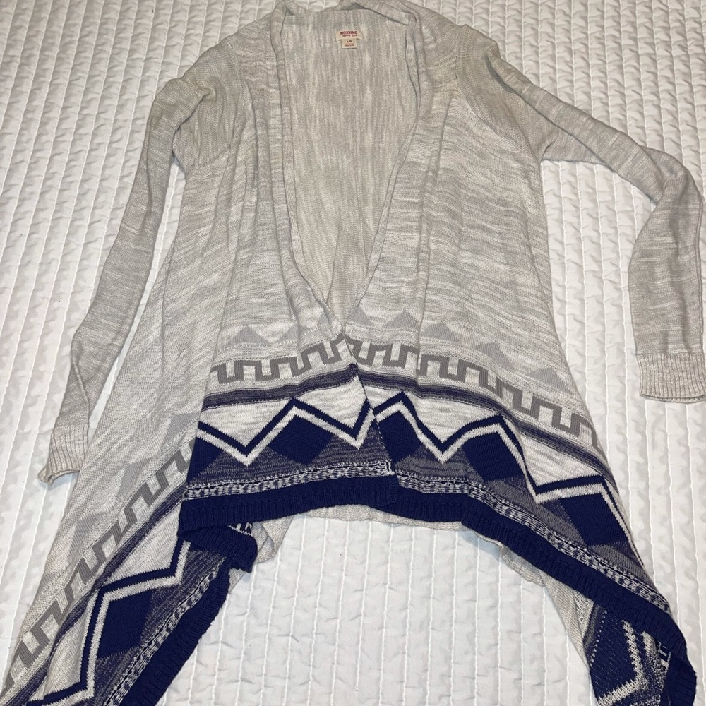 Women’s sweater